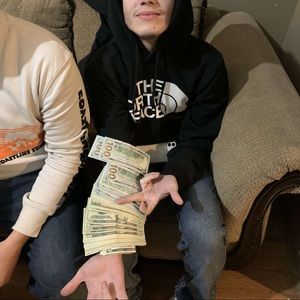 Meet your Posher, Roque